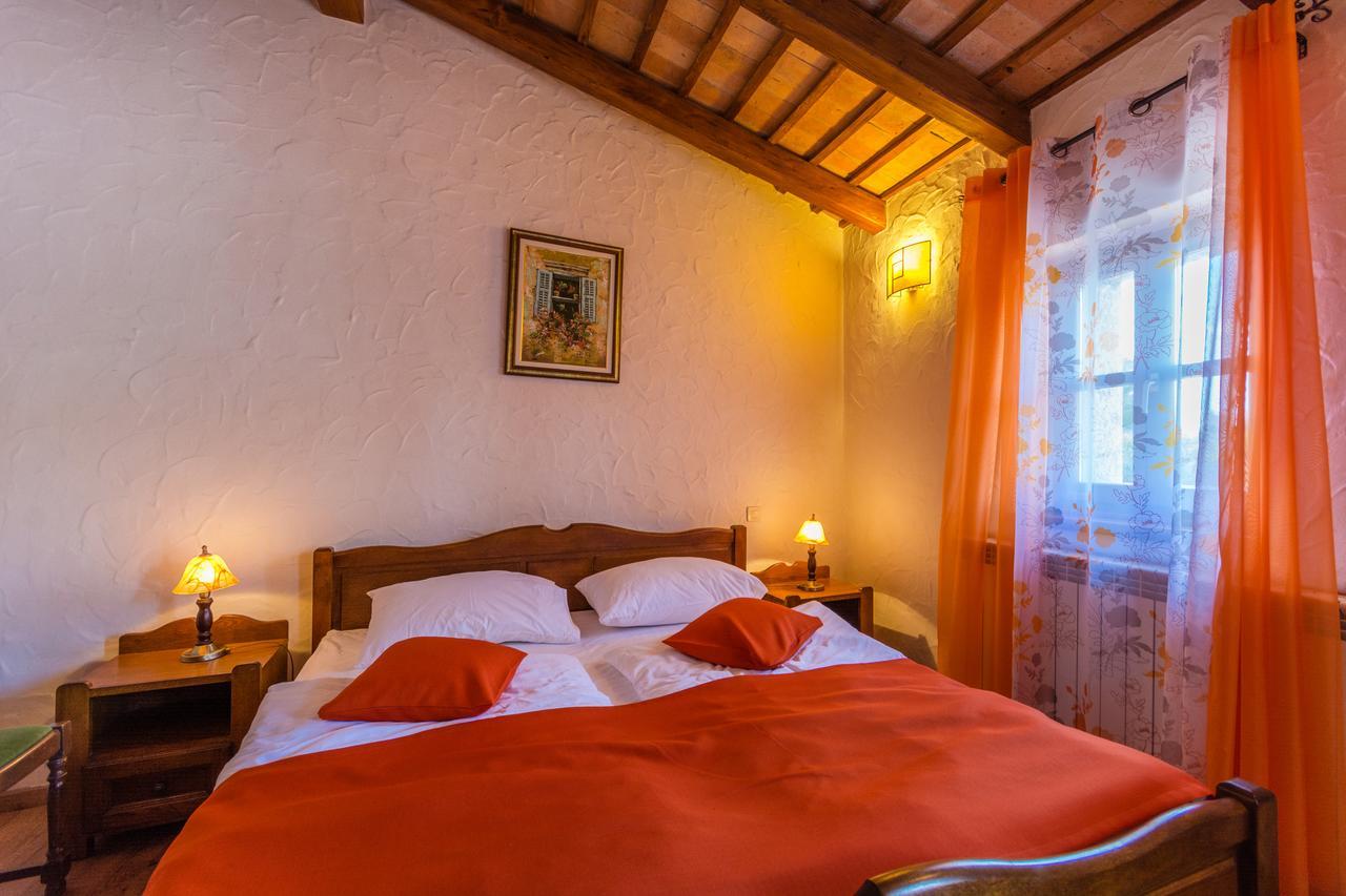 Bed&Breakfast Daniela Veleniki Eksteriør billede