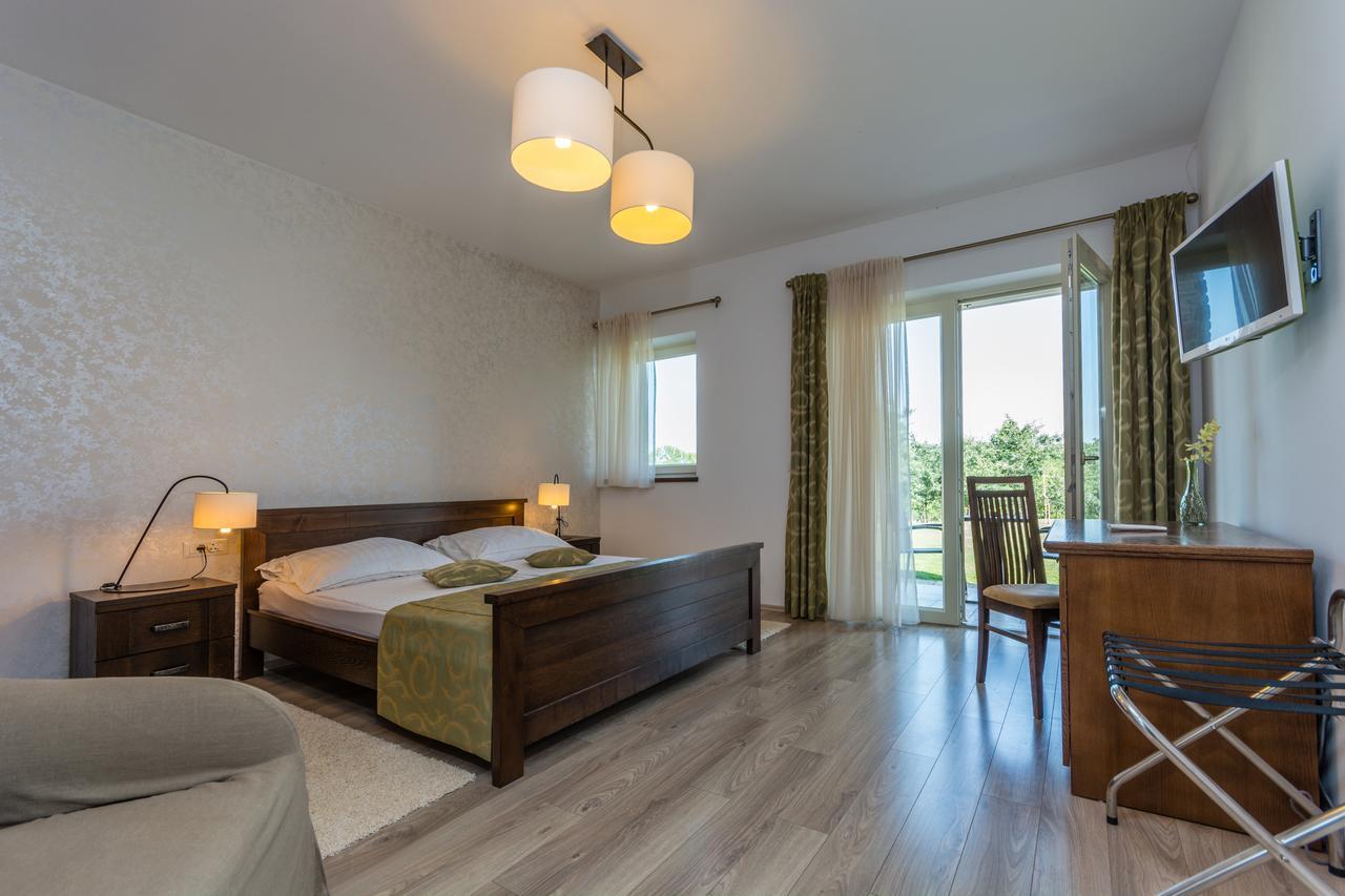 Bed&Breakfast Daniela Veleniki Eksteriør billede